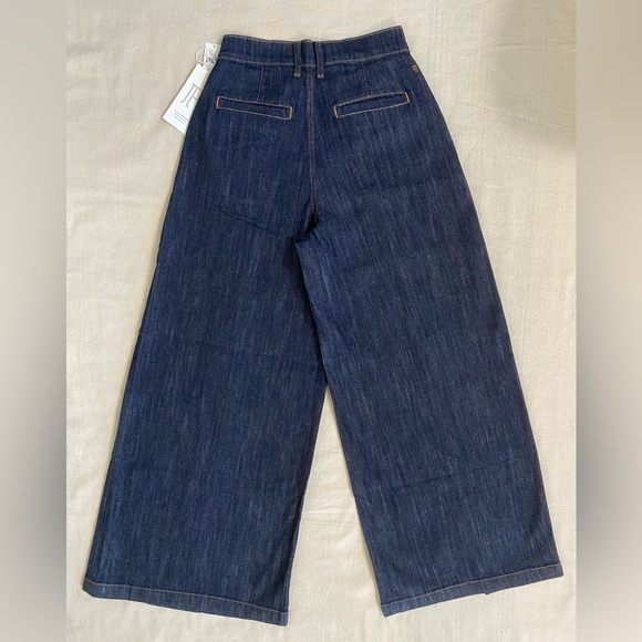 Pilcro Seamed Flounce High Rise Wide Jeans NWT - Picture 8 of 14